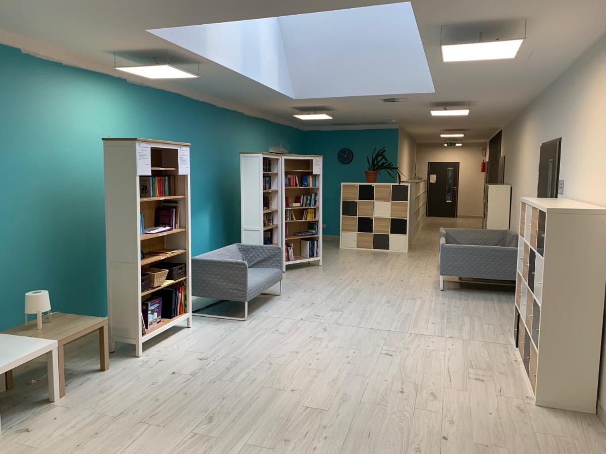 Hostel Montessori Гданьск Экстерьер фото